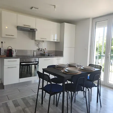 Le Beau T3 Fonneuve 1er Etage - Climatisation & Parking Facile Apartment *